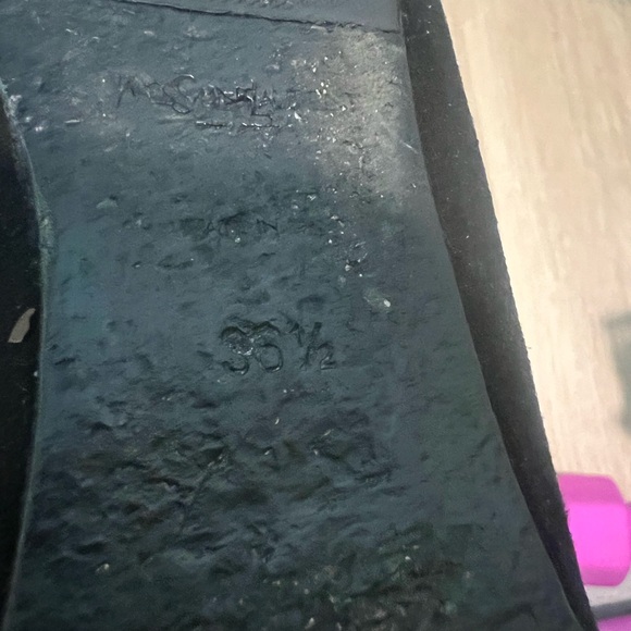 VINTAGE YSL EVELYN BLACK SUEDE GOLD TOE CAP FLATS SIZE 6.5 VERY WORN. - Picture 7 of 12